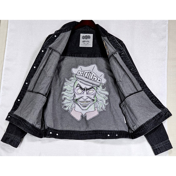 Beetlejuice Cakeworthy Jean Jacket Dark Grey Wash Denim Size Medium 100% Cotton - Picture 3 of 16
